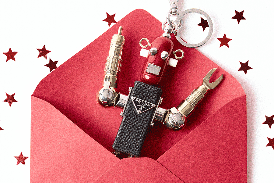 카드, 준비됐지? 프라다도···.