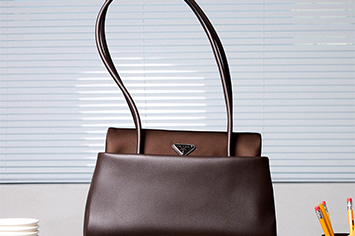 프라다? 승인 완료.